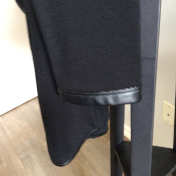 Blazer with Zipper Detail - Picture 3 of 5